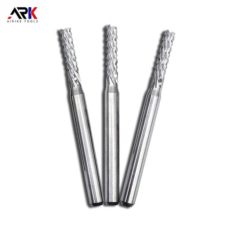 قاطع طحن الذرة الأيسر